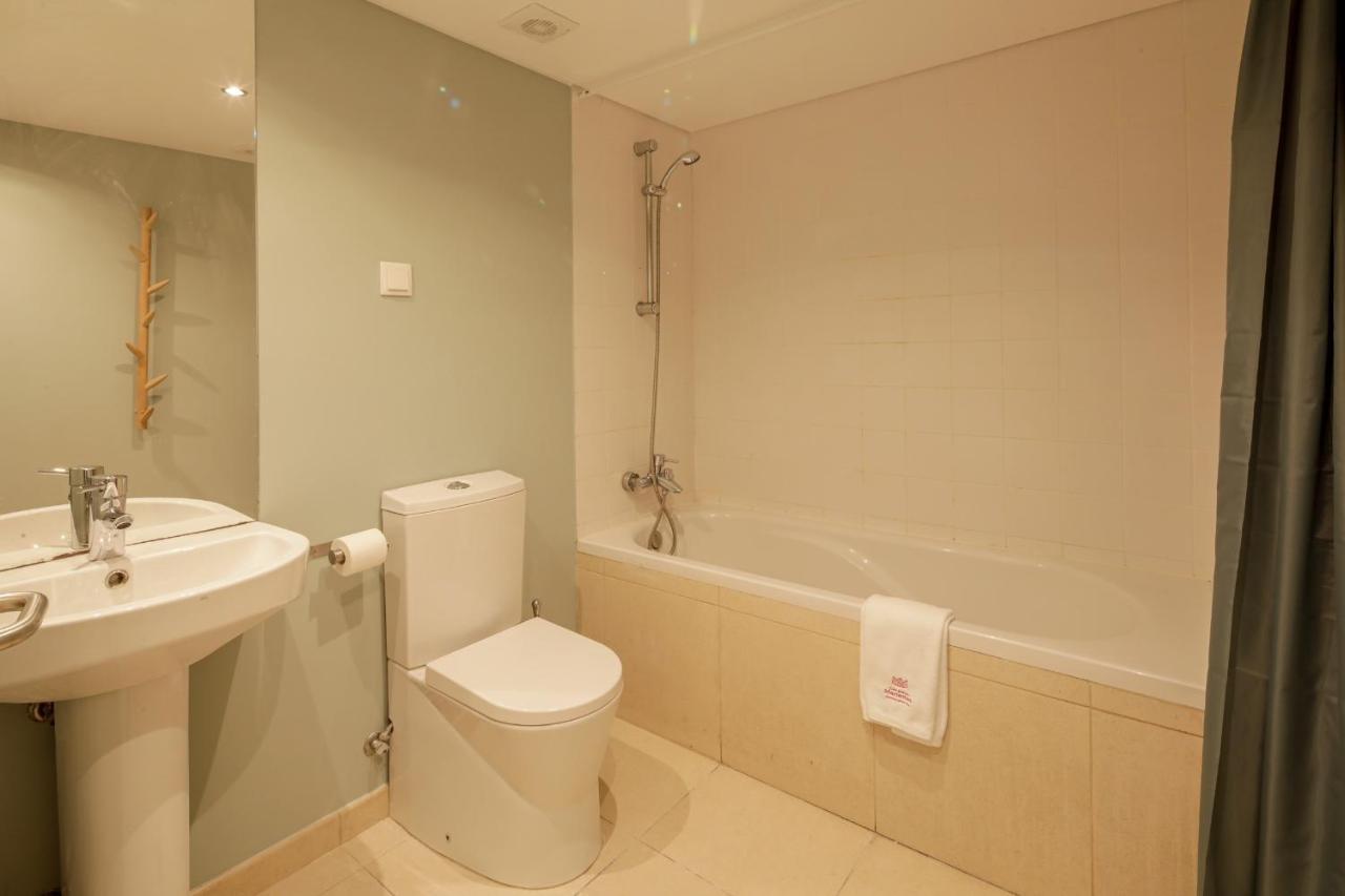 Chiado Premium Two Bedroom Apartment By Les Deux Mariettes Lisbona Esterno foto